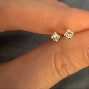 14K White Gold Diamond Earrings